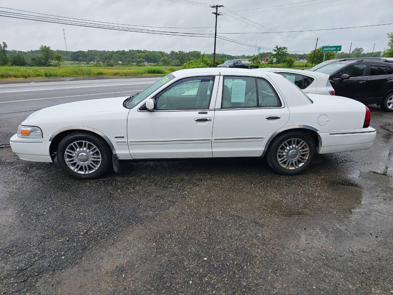 mercury grand marquis 2010 2MEBM7FV6AX602198 image mercury grand marquis 2010 2MEBM7FV6AX602198 image